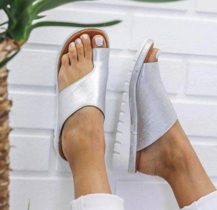 Open-Toe Sandals with Structured Footbed and Everyday Styling