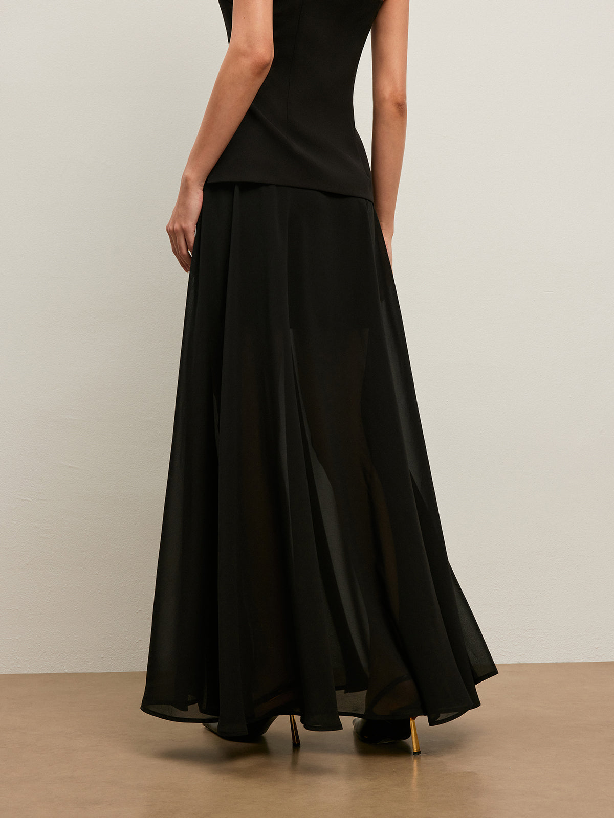 Halve doorschijnende chiffon rok