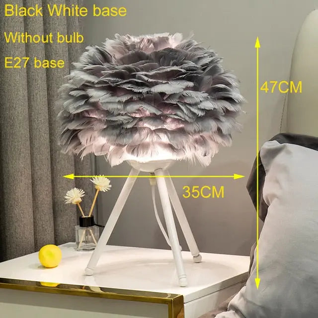 Belevue Goose Feather Lamp