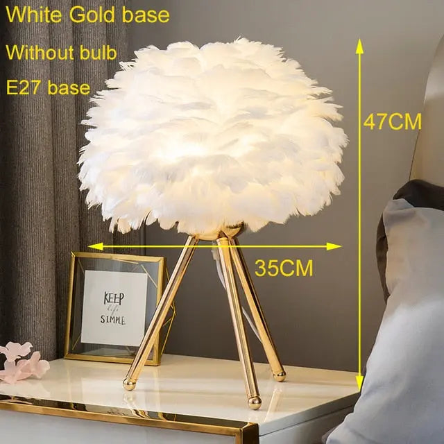 Belevue Goose Feather Lamp