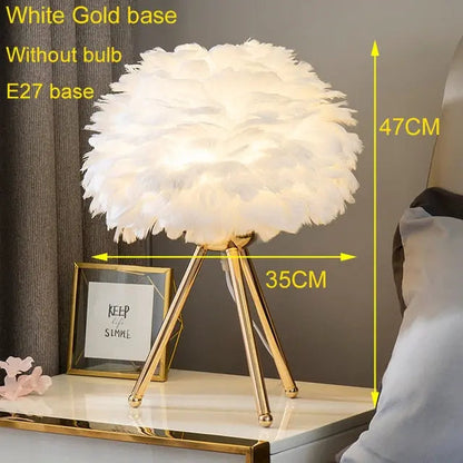 Belevue Goose Feather Lamp