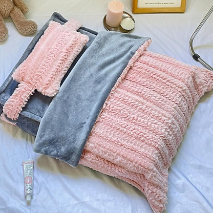 Speels roze pluche huisdierbed met kussen & deken