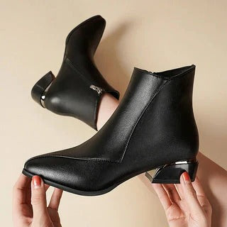 Women's boots for ease and elegance