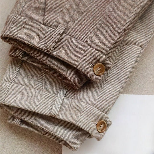 Elegant and Fitted Women's Pants