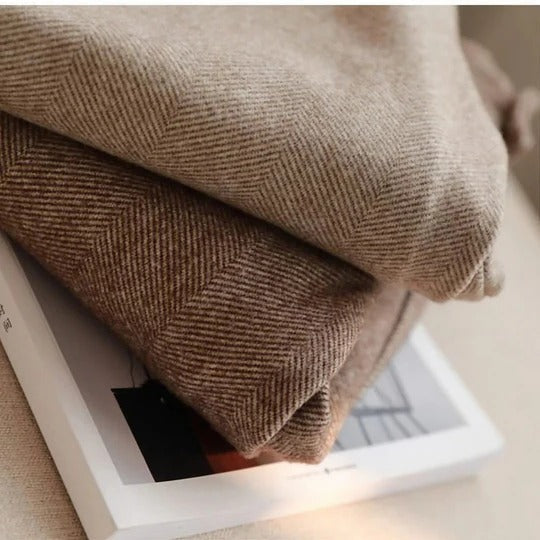 Elegant and Fitted Women's Pants