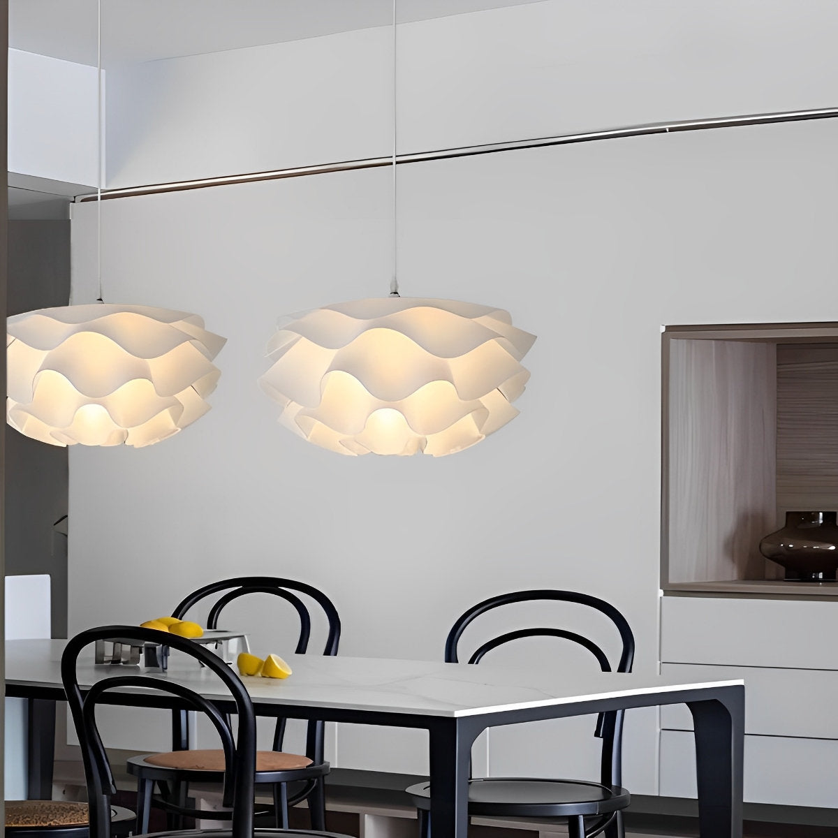 Kwiatowy Trzystopniowy Żyrandol LED Biały Lampa Wisząca