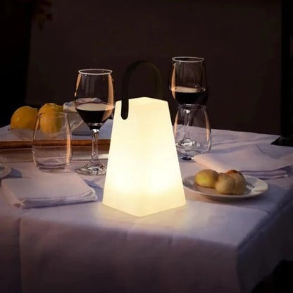 Lámpara de Mesa LED Impermeable e Inalámbrica | Ventayo