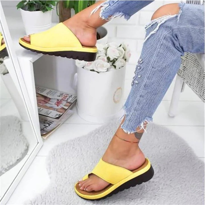 Open-Toe Sandals with Structured Footbed and Everyday Styling