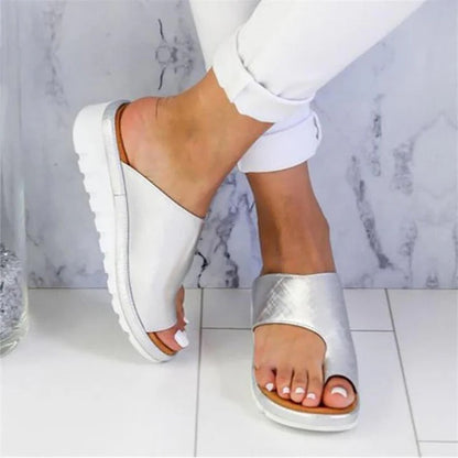Open-Toe Sandals with Structured Footbed and Everyday Styling