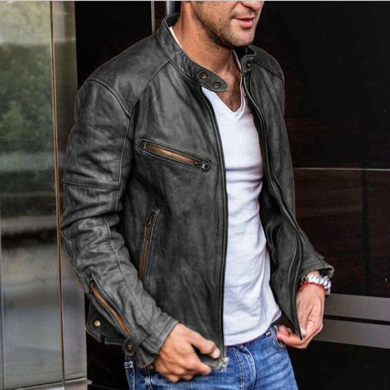 Structured jacket with classic design