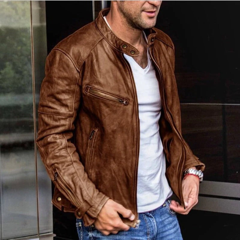 Structured jacket with classic design