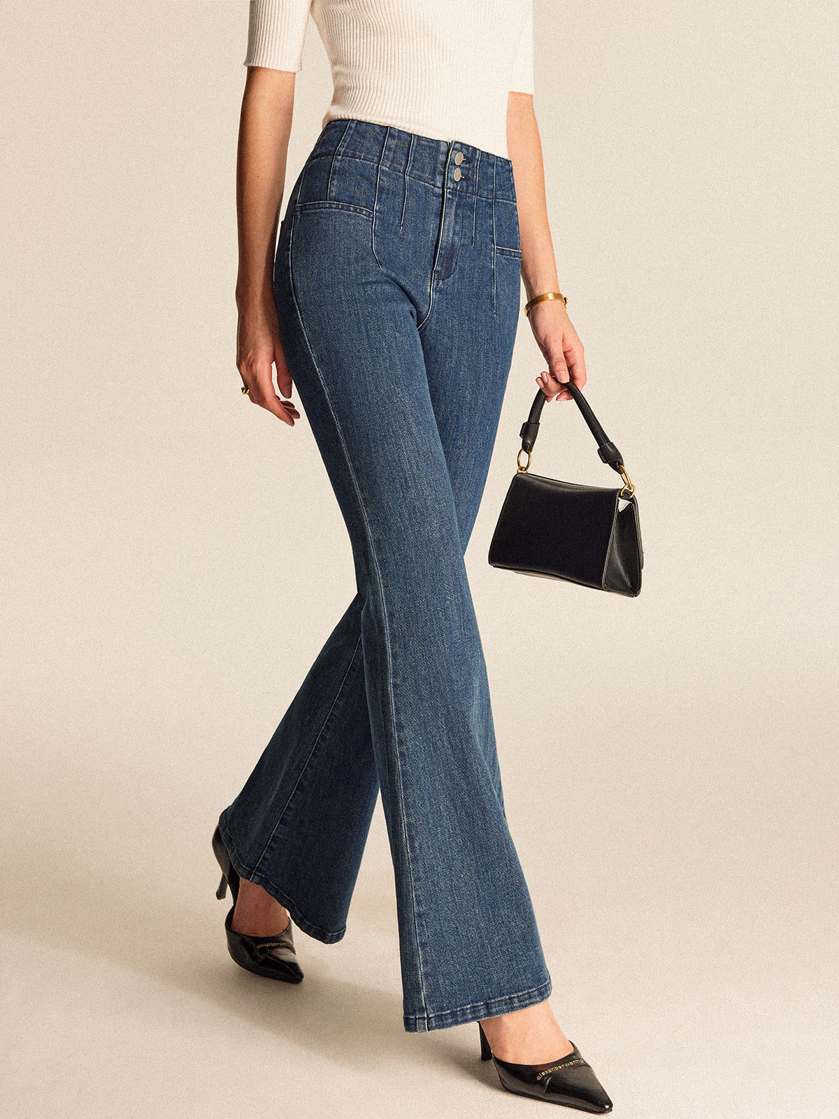 Mid-Waisted Buttoned Flared Jeans