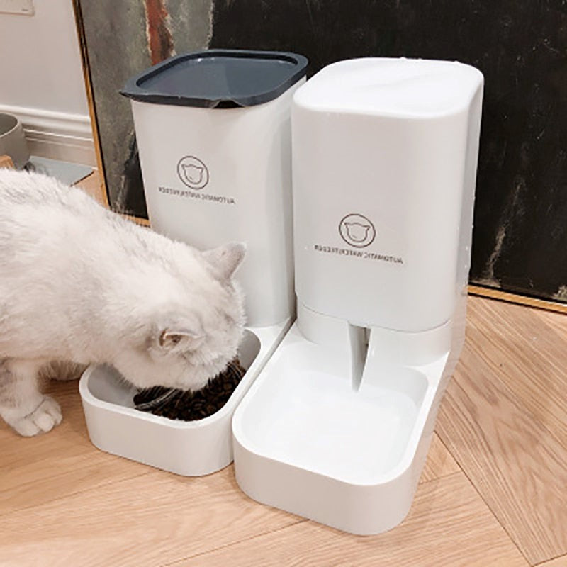 Automatic Pet Food & Water Dispenser – Dual Gravity Feeder Set for Cats & Dogs with 1-Gallon Capacity