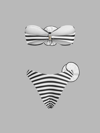 Bikini bandeau w paski z kwiatowymi detalami