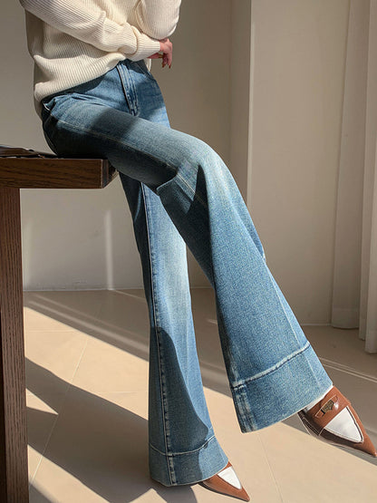 Pantalones de mezclilla ajustados y drapeados lavados